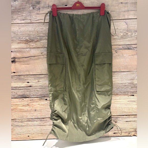 SHEIN Bae Forest Green Cargo Maxi Skirt - Picture 1 of 6